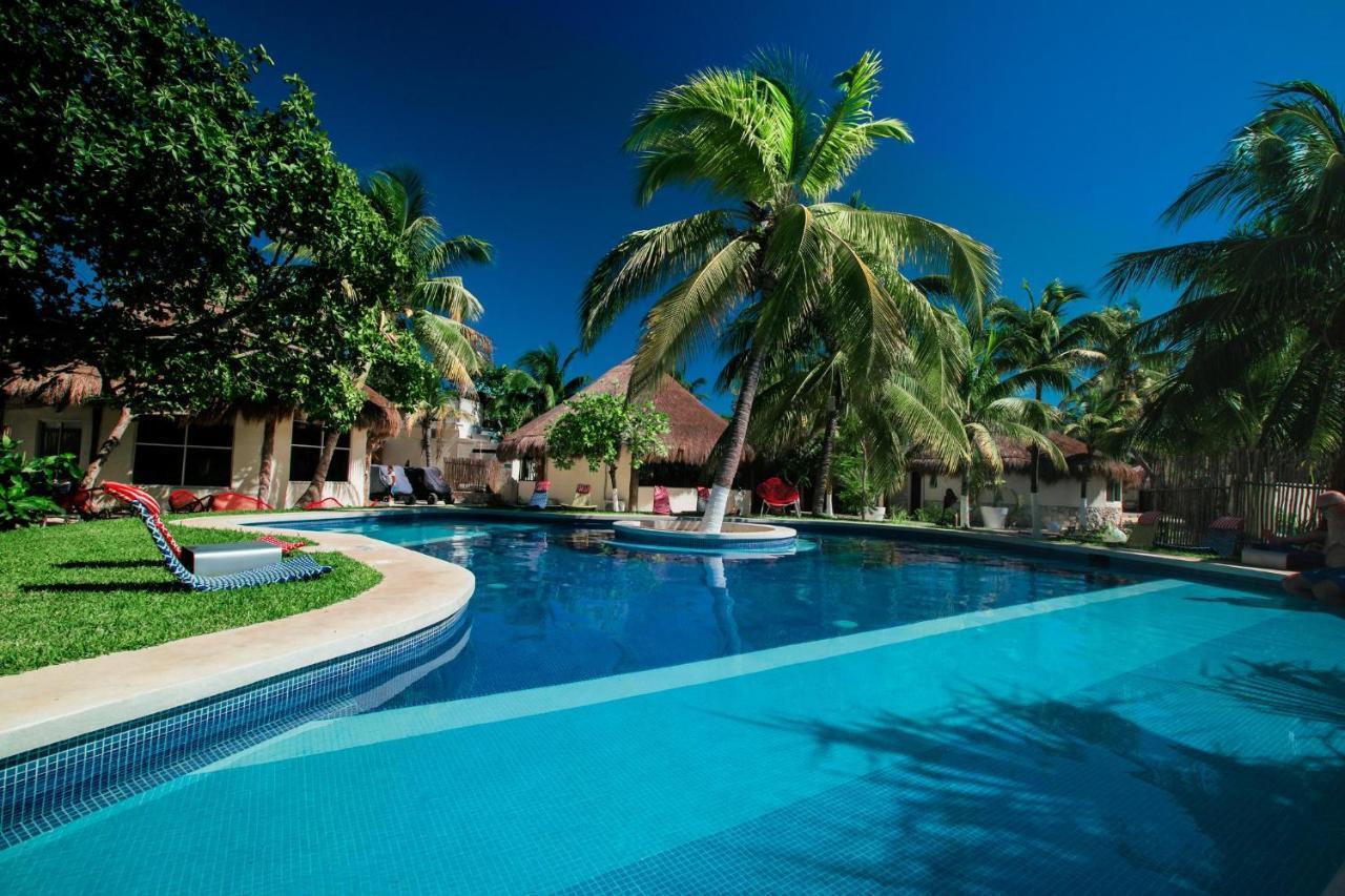 Hotel Paradise Suites Isla Mujeres Exterior photo